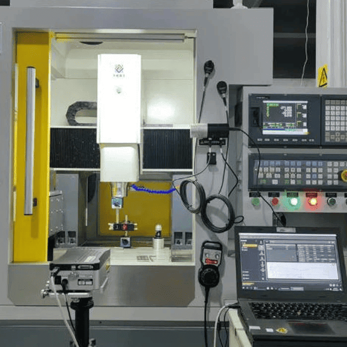 4 యాక్సిస్ Cnc వుడ్ లాత్ మెషిన్